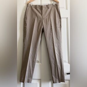 NWT Express Men's Khaki Chinos
SIZE 33X30